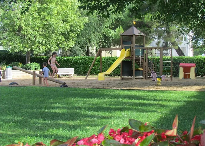 Διαμέρισμα With Shared Pools Μπιμπιόνε