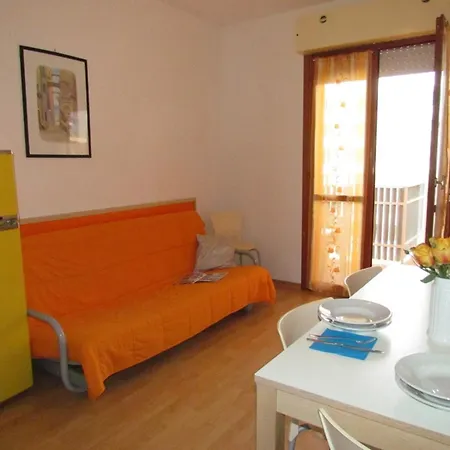 For 7 With Huge Shared Pool Apartment *