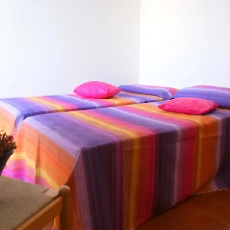 Apartment For 7 With Huge Shared Pool