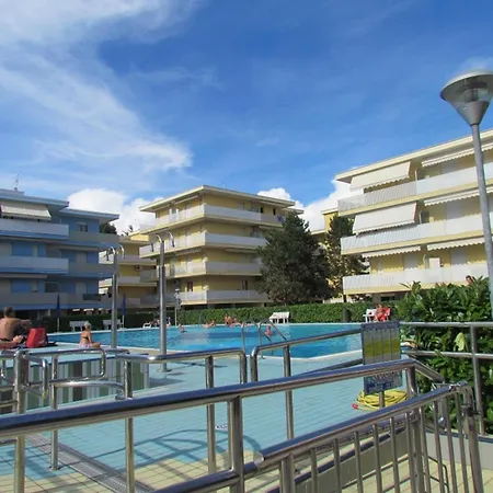 For 7 With Huge Shared Pool Bibione